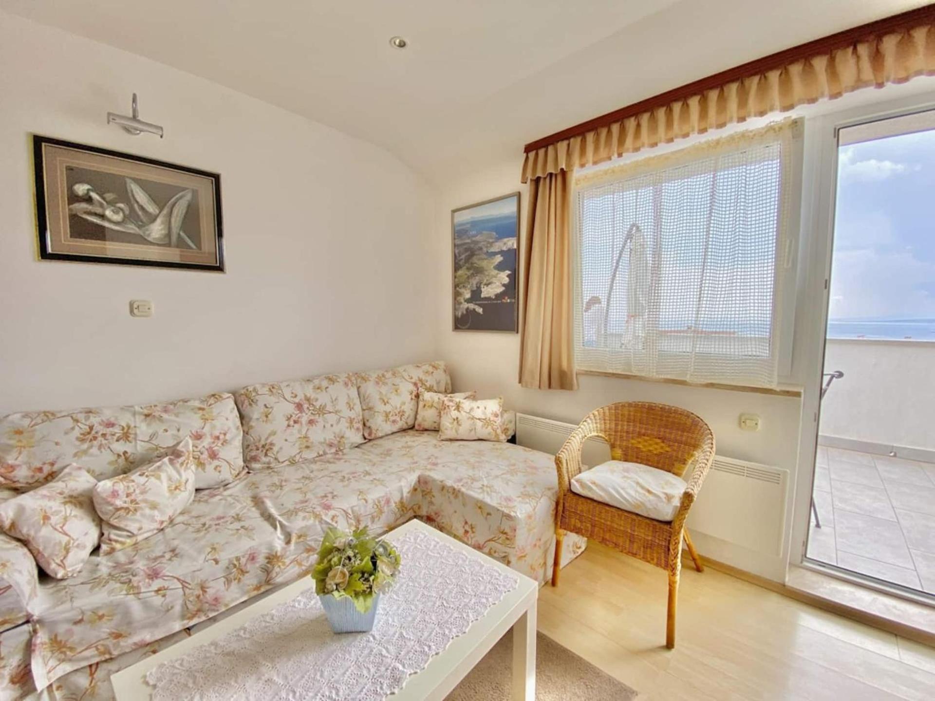 Family Apartments Viva Close To The Beach كرك المظهر الخارجي الصورة