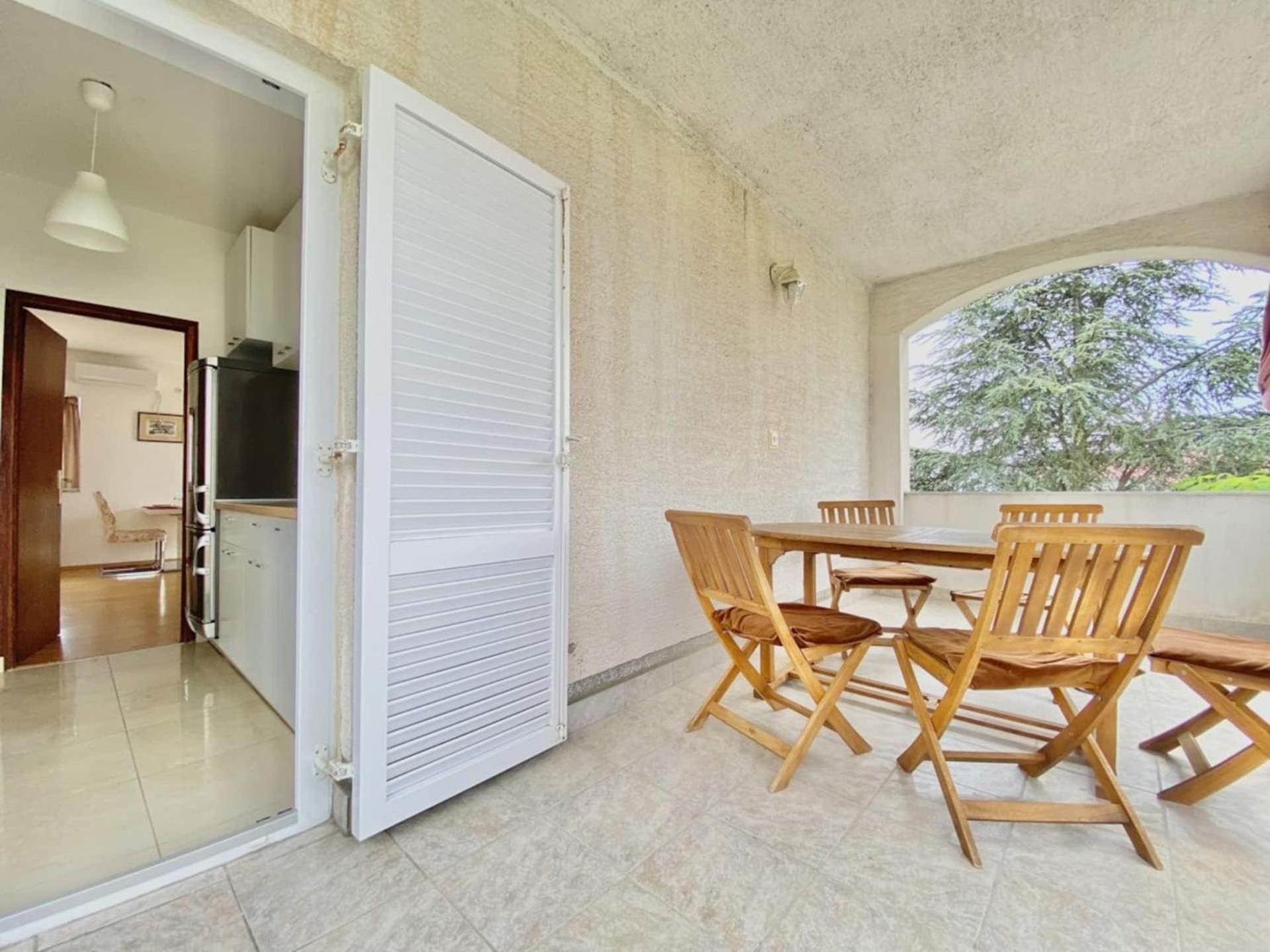 Family Apartments Viva Close To The Beach كرك المظهر الخارجي الصورة